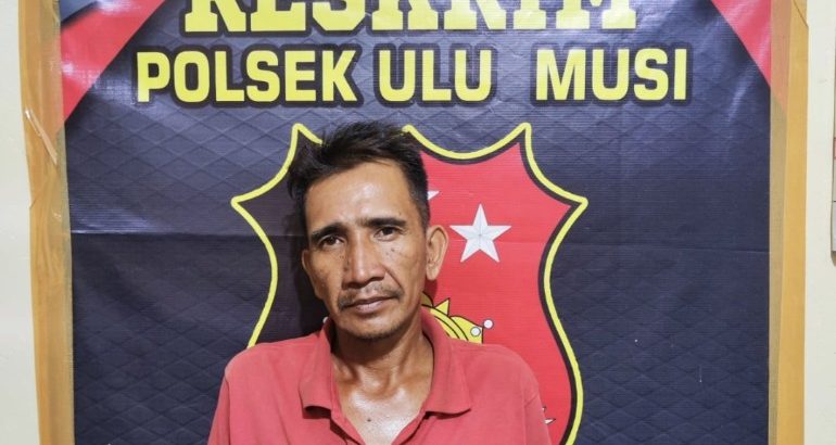 Poto: Dodi pelaku kekerasan terhadap mantan istri diamankan Polsek Ulu Musi