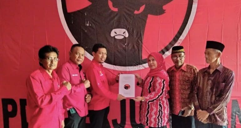 Henny Verawati, SE, MM Resmi Mencalonkan Diri untuk Bupati Empat Lawang Periode 2024-2029. (Poto: fir/fir)